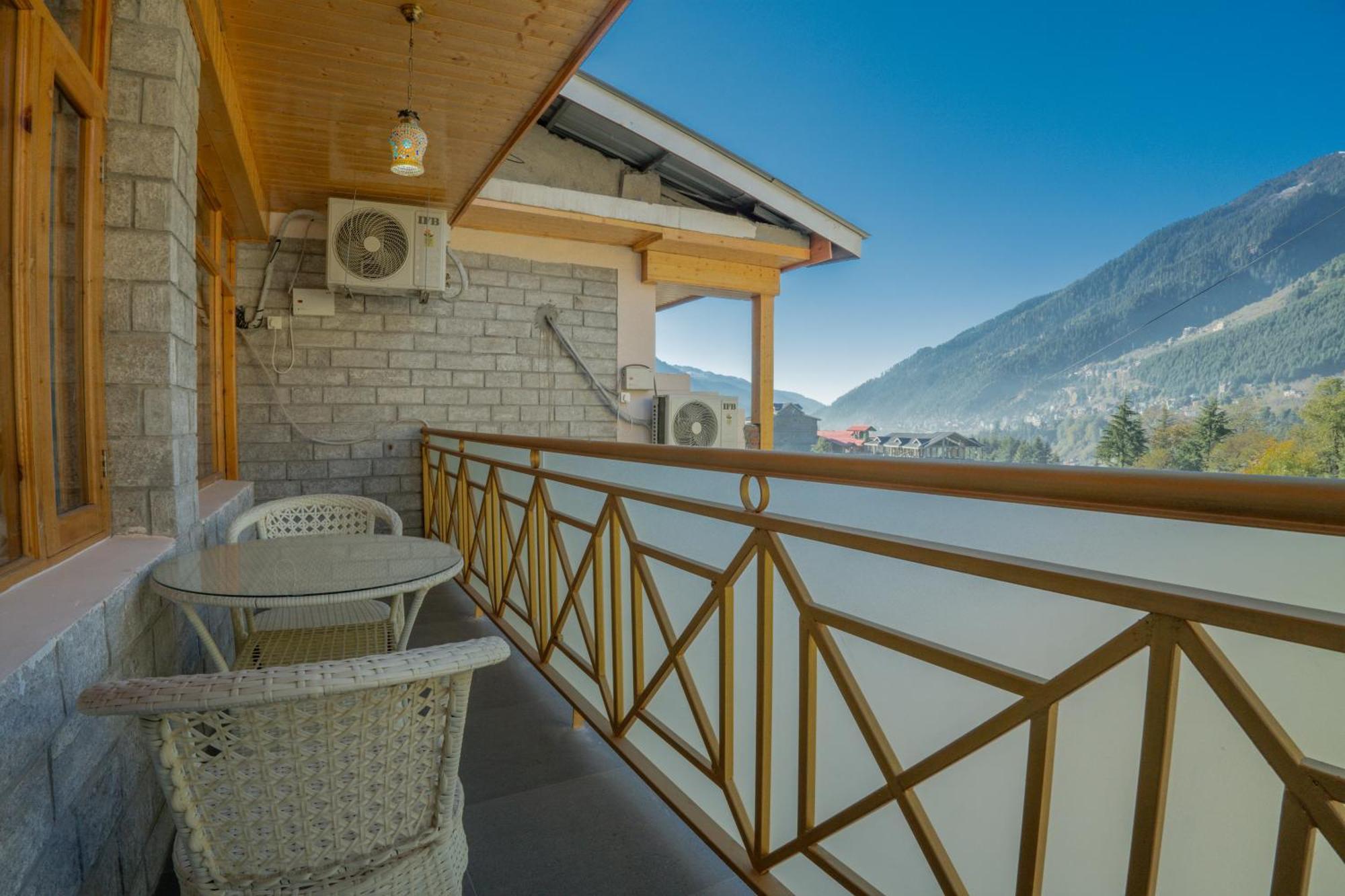West Western Resort Manali #Neartomallroad #Gym #Lawn #Playingzone #Pooltable #Kidsfriendly #Mountainview #Tabletennis #Familyfriendly #Privateparking Buitenkant foto