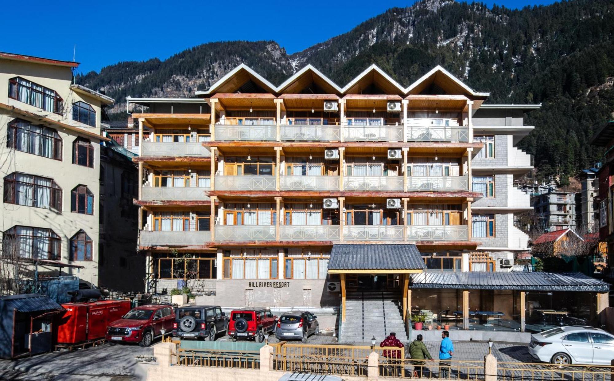 West Western Resort Manali #Neartomallroad #Gym #Lawn #Playingzone #Pooltable #Kidsfriendly #Mountainview #Tabletennis #Familyfriendly #Privateparking Buitenkant foto